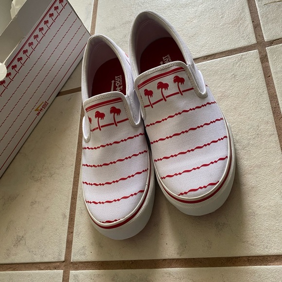 In and out vans - Picture 5 of 8